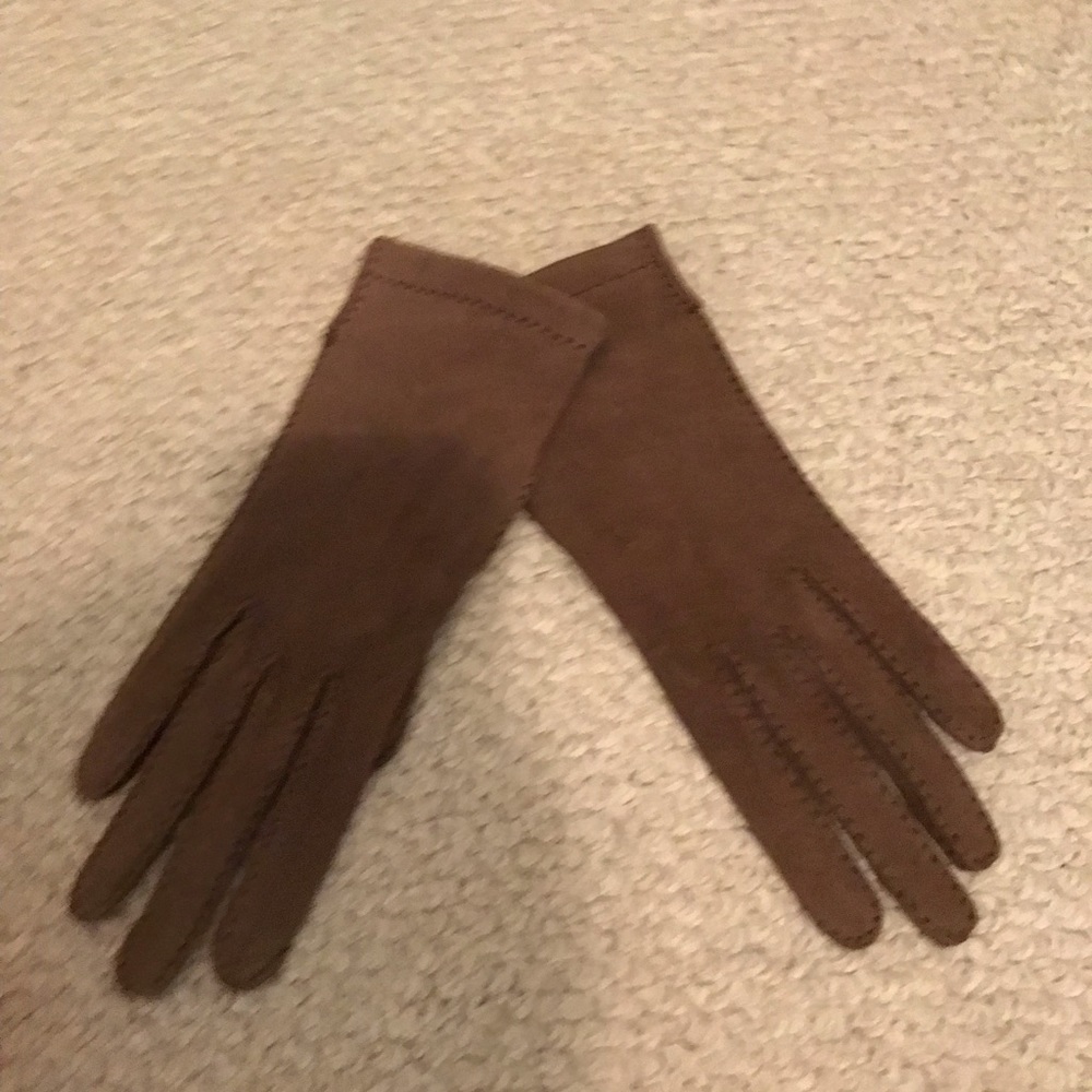 Hermes leather gloves mocha brown with delightful top stitch size 6.5